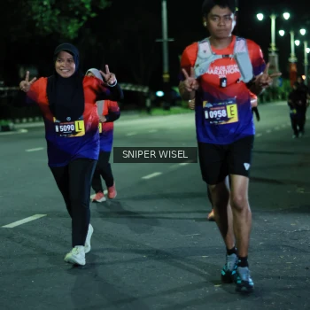Runner Photo 3517000