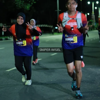 Runner Photo 3517003