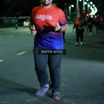 Runner Photo 3517111