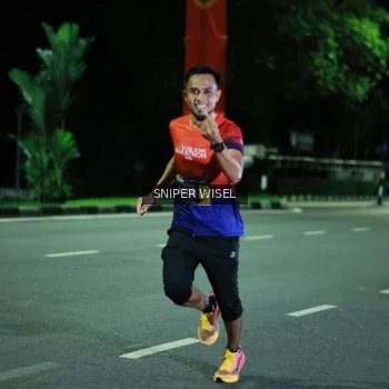 Runner Photo 3517248