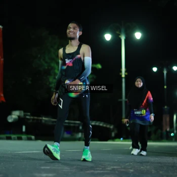 Runner Photo 3517573