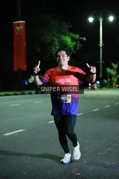 Runner Photo 3517609