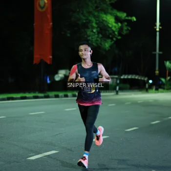 Runner Photo 3517655