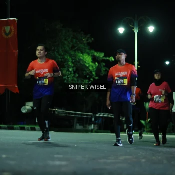 Runner Photo 3517699