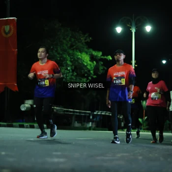 Runner Photo 3517700