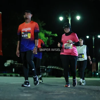 Runner Photo 3517715
