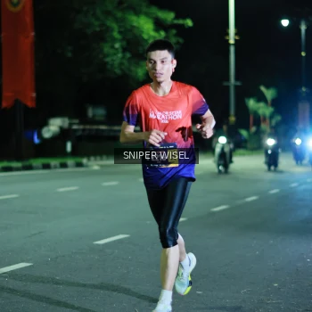 Runner Photo 3517733