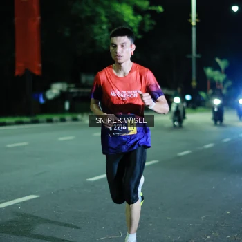 Runner Photo 3517737