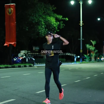 Runner Photo 3517759