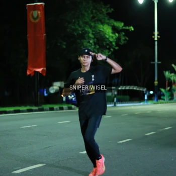 Runner Photo 3517765