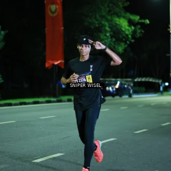 Runner Photo 3517773