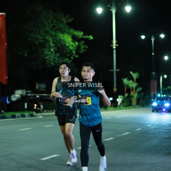 Runner Photo 3517794