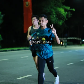 Runner Photo 3517814