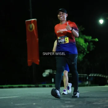 Runner Photo 3517816