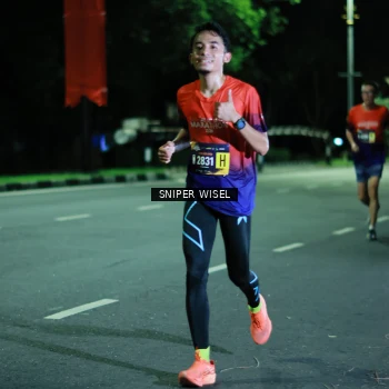 Runner Photo 3517877