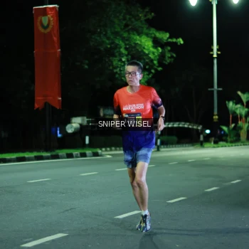 Runner Photo 3517898