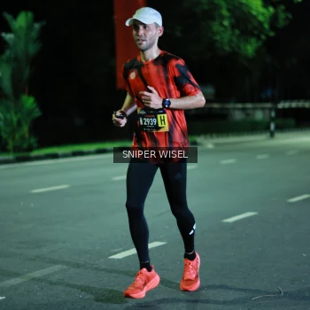 Runner Photo 3517944