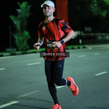 Runner Photo 3517946