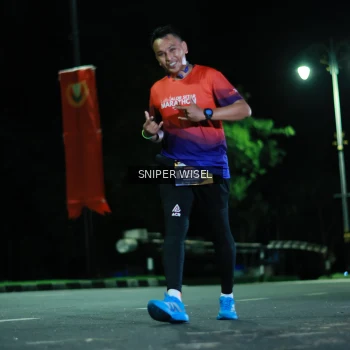 Runner Photo 3517971