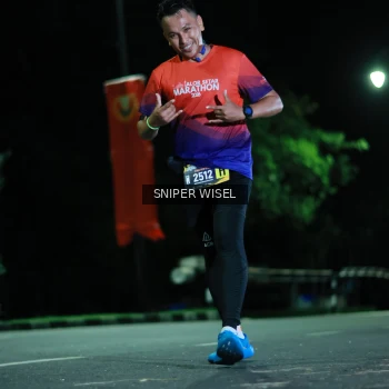 Runner Photo 3517979