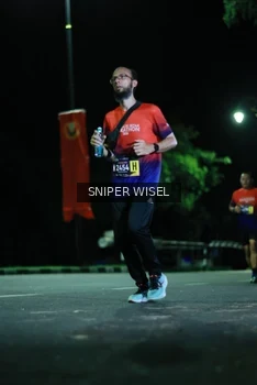 Runner Photo 3518059