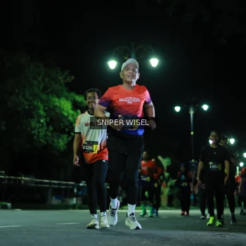 Runner Photo 3518543