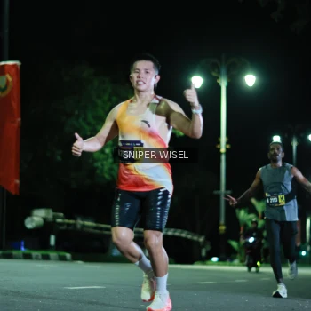 Runner Photo 3518615