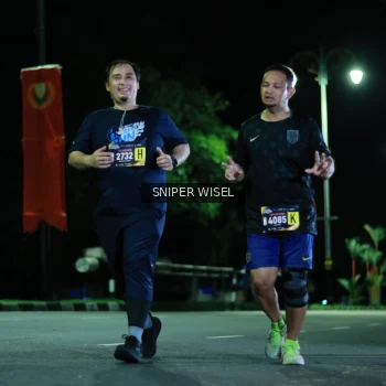 Runner Photo 3518624
