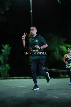 Runner Photo 3518843