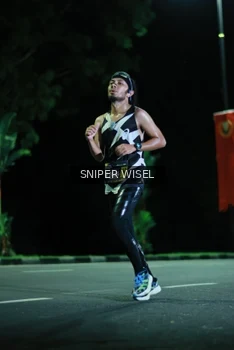 Runner Photo 3518866