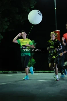 Runner Photo 3518985