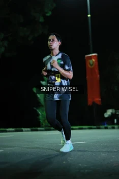 Runner Photo 3518996