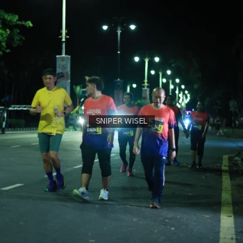 Runner Photo 3519373