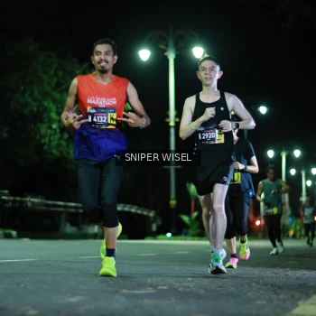 Runner Photo 3519771