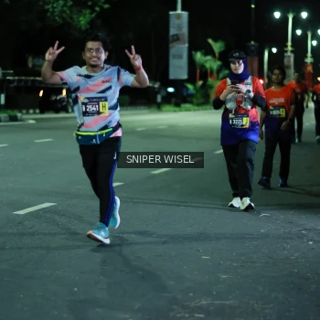 Runner Photo 3519853