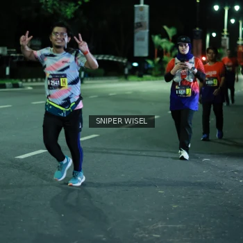 Runner Photo 3519854