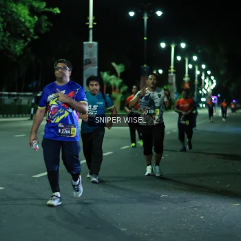 Runner Photo 3520004