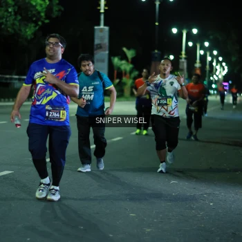 Runner Photo 3520012