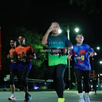 Runner Photo 3521378