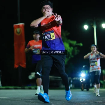 Runner Photo 3521671