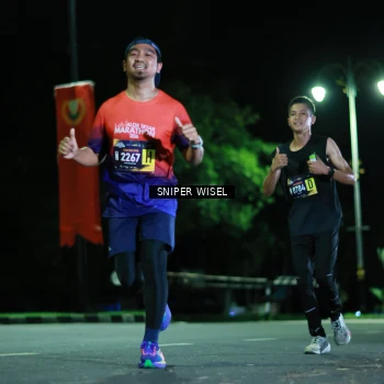 Runner Photo 3522064