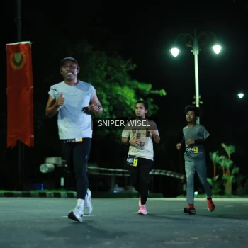 Runner Photo 3522789