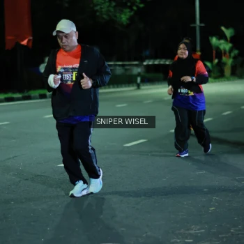 Runner Photo 3524712