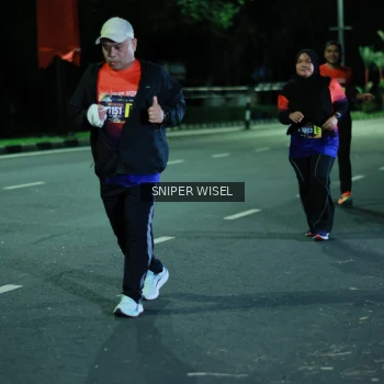 Runner Photo 3524713