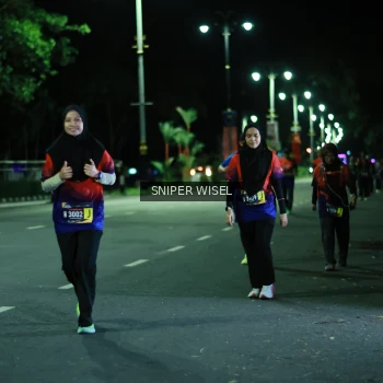 Runner Photo 3525353