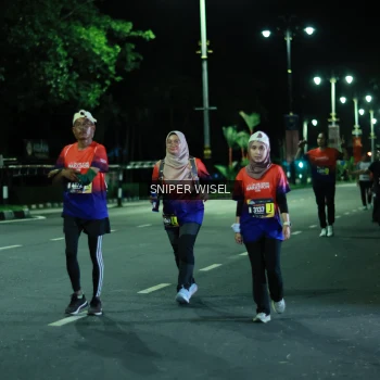Runner Photo 3525872