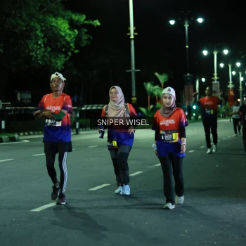 Runner Photo 3525873