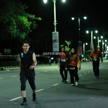 Runner Photo 3527717