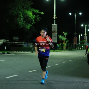 Runner Photo 3528156