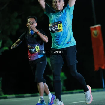 Runner Photo 3528295